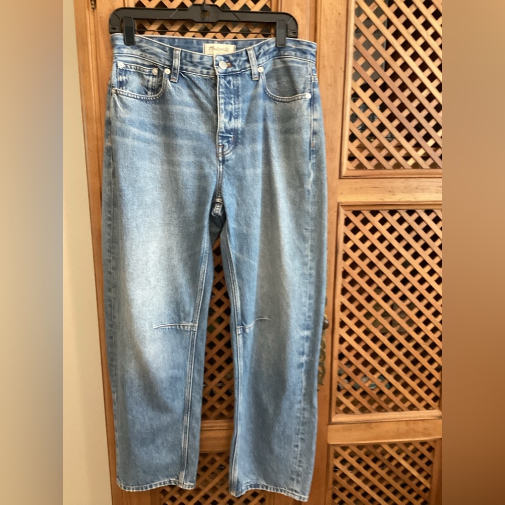Madewell Barrel-Leg Jeans - The Darted